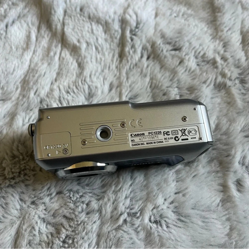 Canon PowerShot A460 Compact Digital Camera - Picture 5 of 6